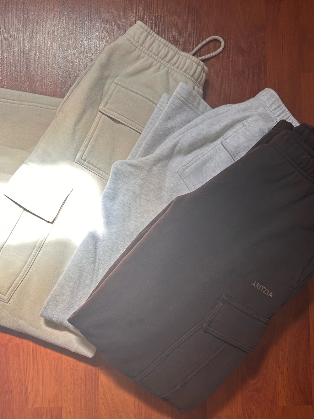 Aritzia cozy sweatfleece mega Cargo Sweatpants- Beige, heather chrome, brown